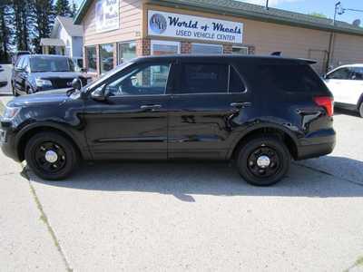 2017 Ford Explorer, $9999. Photo 8