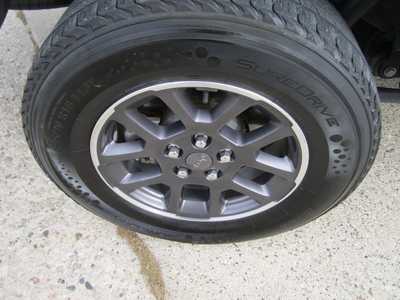 2023 Jeep Gladiator, $28999. Photo 11