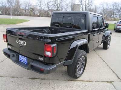 2023 Jeep Gladiator, $28999. Photo 5