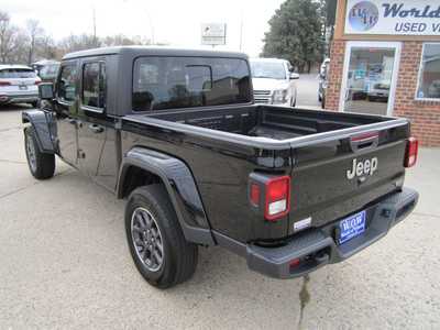 2023 Jeep Gladiator, $28999. Photo 7