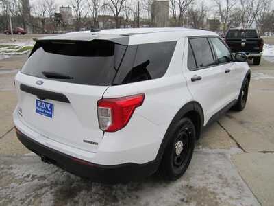 2021 Ford Explorer, $12499. Photo 5