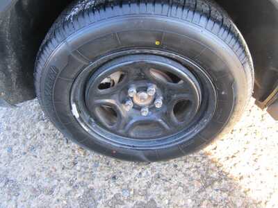 2021 Ford Explorer, $13999. Photo 11