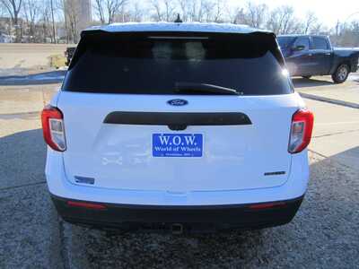 2021 Ford Explorer, $13999. Photo 6