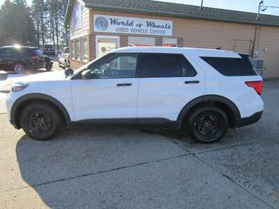 2021 Ford Explorer, $13999. Photo 8