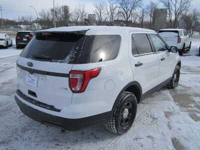 2019 Ford Explorer, $7999. Photo 5