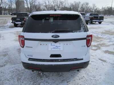 2019 Ford Explorer, $7999. Photo 6