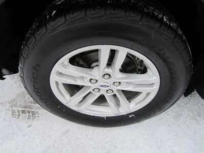 2022 Ford Explorer, $19999. Photo 11