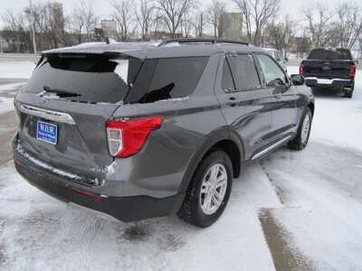 2022 Ford Explorer, $19999. Photo 5