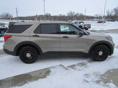 2021 Ford Explorer, $12499. Photo 4