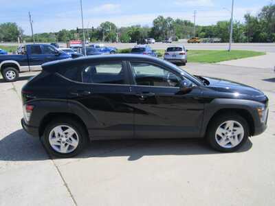 2025 Hyundai Kona, $15999. Photo 4