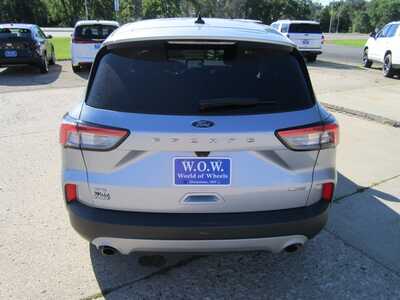 2022 Ford Escape, $14999. Photo 6