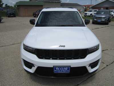 2023 Jeep Grand Cherokee, $28999. Photo 2