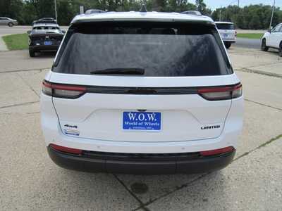 2023 Jeep Grand Cherokee, $28999. Photo 6