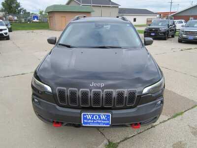 2021 Jeep Cherokee, $17999. Photo 2