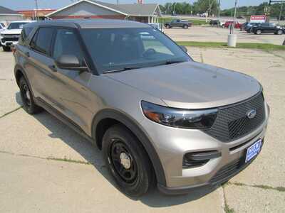 2021 Ford Explorer, $13999. Photo 3