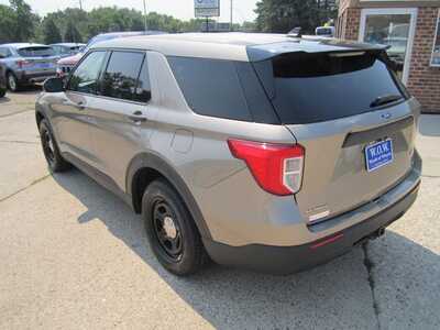 2021 Ford Explorer, $13999. Photo 7