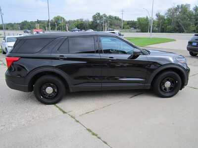 2023 Ford Explorer, $15499. Photo 4