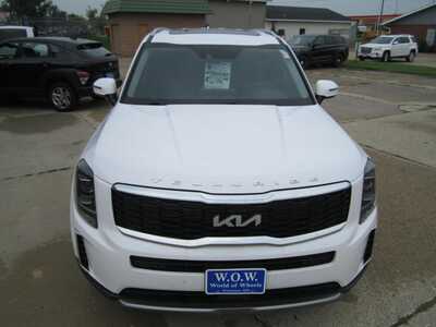 2022 Kia Telluride, $22999. Photo 2
