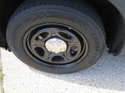2023 Ford Explorer, $15999. Photo 9