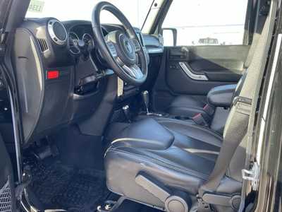 2016 Jeep Wrangler Unlimited, $25000. Photo 2