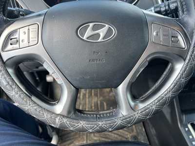 2011 Hyundai Tucson, $0. Photo 5