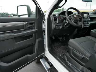 2024 RAM 5500 Reg Cab, $65437. Photo 5