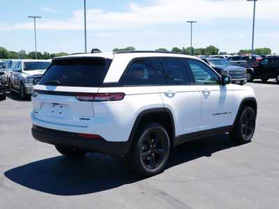 2024 Jeep Grand Cherokee, $0. Photo 2