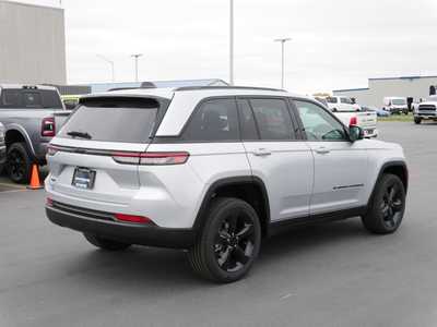 2025 Jeep Grand Cherokee, $43510. Photo 2