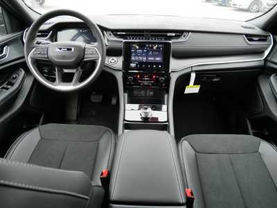 2025 Jeep Grand Cherokee, $43510. Photo 6