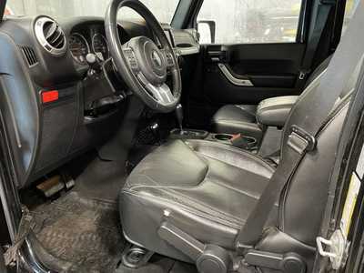 2016 Jeep Wrangler Unlimited, $19000. Photo 3