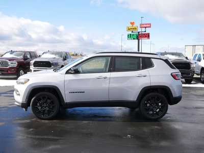 2025 Jeep Compass, $28735. Photo 3