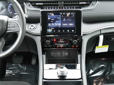 2025 Jeep Grand Cherokee, $43920. Photo 7