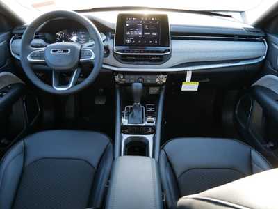 2025 Jeep Compass, $26899. Photo 6