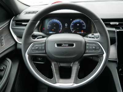 2025 Jeep Grand Cherokee, $43766. Photo 10