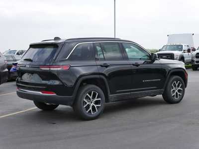 2025 Jeep Grand Cherokee, $43766. Photo 2