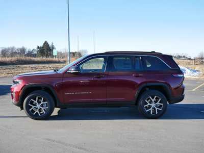 2025 Jeep Grand Cherokee, $43189. Photo 3