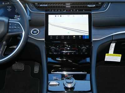 2025 Jeep Grand Cherokee, $43189. Photo 7