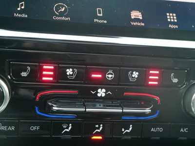 2025 Jeep Grand Cherokee L, $66282. Photo 9