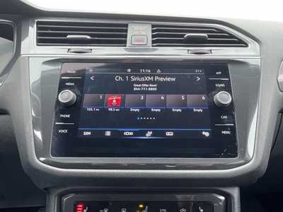 2023 Volkswagen Tiguan, $22400. Photo 5