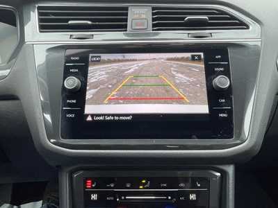 2023 Volkswagen Tiguan, $22400. Photo 6