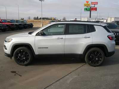 2025 Jeep Compass, $28736. Photo 3