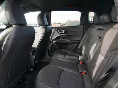 2025 Jeep Compass, $28736. Photo 5