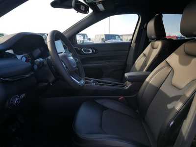 2025 Jeep Compass, $28736. Photo 4