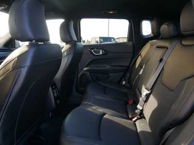 2025 Jeep Compass, $28736. Photo 5
