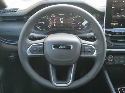 2025 Jeep Compass, $28736. Photo 8
