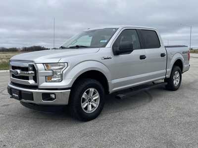 2016 Ford F150 Crew Cab, $14500. Photo 2