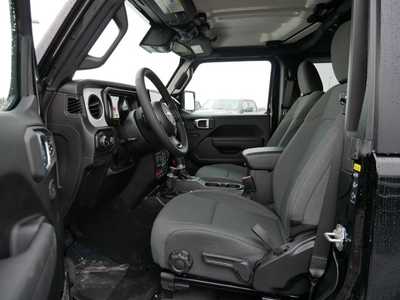 2025 Jeep Wrangler, $43208. Photo 4