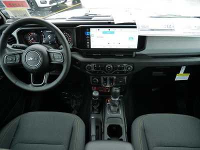 2025 Jeep Wrangler, $43208. Photo 6