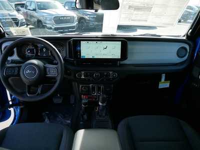 2025 Jeep Wrangler, $43208. Photo 6