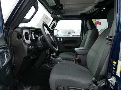 2025 Jeep Gladiator, $40333. Photo 4